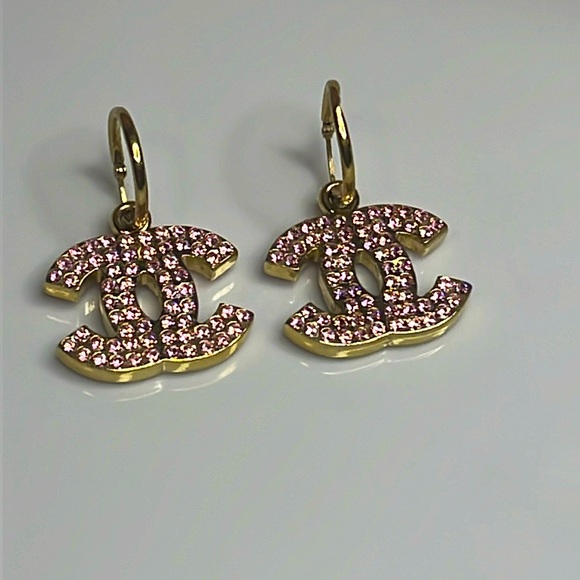 CHANEL 2002 SPRING CRUISE PINK EARRINGS - Picture 1 of 8